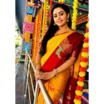 Gayathri Yuvraaj Instagram - Happy to know my family is now #1million family!!! Thank you so much for the abundant love you showered on me !!! Love you all 💕 keep supporting me 🙏😍😍