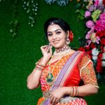 Gayathri Yuvraaj Instagram - ❤️❤️ Mua @lavanyaeuginebridalmakeup Costume and jewelry @ravikkai_selai