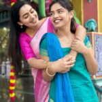 Gayathri Yuvraaj Instagram - THAAYAAGA NEETHAAN..!!! 💞 உன் சிறு அணைப்பில் ஓராயிரம் ஆறுதல்களை உணர்கிறேன்….!!! 🦋🍃 You are my favourite Notification….!!!! Nobody can replace you I feel soooo Blessed…!!!🦋🍃 That I have a Best Sister !!!!!🦋🍃 2022,2023,2024 …. nu ethana Varusham annalum ennakku unmele irukkara love um , care um , Marathu Akka chlooo…!!!!!!🦋🍃 She is my friend , She is my sister & she is something SPECIAL ONE ..!!!🦋🍃 Thank u for being the best sister everrrrr….!!!!!🦋🍃 The best part of My Life is Having You As My SISTER…!!!🦋🍃 Love U Lotssssss Akkkaveyyyy….!!!!❤️ @gayathri_yuvraaj 🦋 Outfit @shansika1 . . . #pranikadhakshu #zara #sister #sisters #sisterslove #durga #meenakshiponnunga #ztamil #zee #zeetamilserial #zeetamil