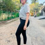 Gayathri Yuvraaj Instagram - If you want to find the secrets of the universe, think in terms of energy, frequency and vibration ….🦋🦋🫰🏻 #begood #positivevibes #🦋🦋