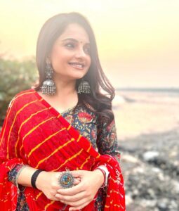 Giaa Manek Instagram - गुढी पाडवाच्‍या हार्दिक शुभेच्‍या !
.
.
.
#gudipadwa #newyear #festival #auspicious #indianfestival #love