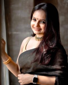 Giaa Manek Instagram - 