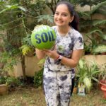 Giaa Manek Instagram - Throw yourself into the game .. A fitting finale ! Football wins .. Congratulations to Argentina and France on a truly high caliber game . . . . #aboutyesterday #fifaworldcup2022 #scoreforsoil #savesoil #sadhguru #worldcup #fifa