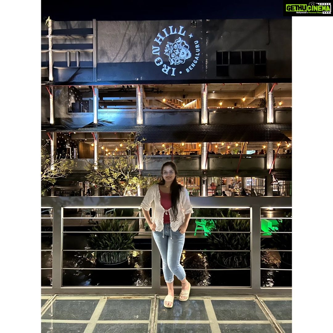 Gopika Anil Instagram - . 💕 . #bangalorenightlife #ironhill #girlsnightout #picoftheday #bangaloredays #live #letlive