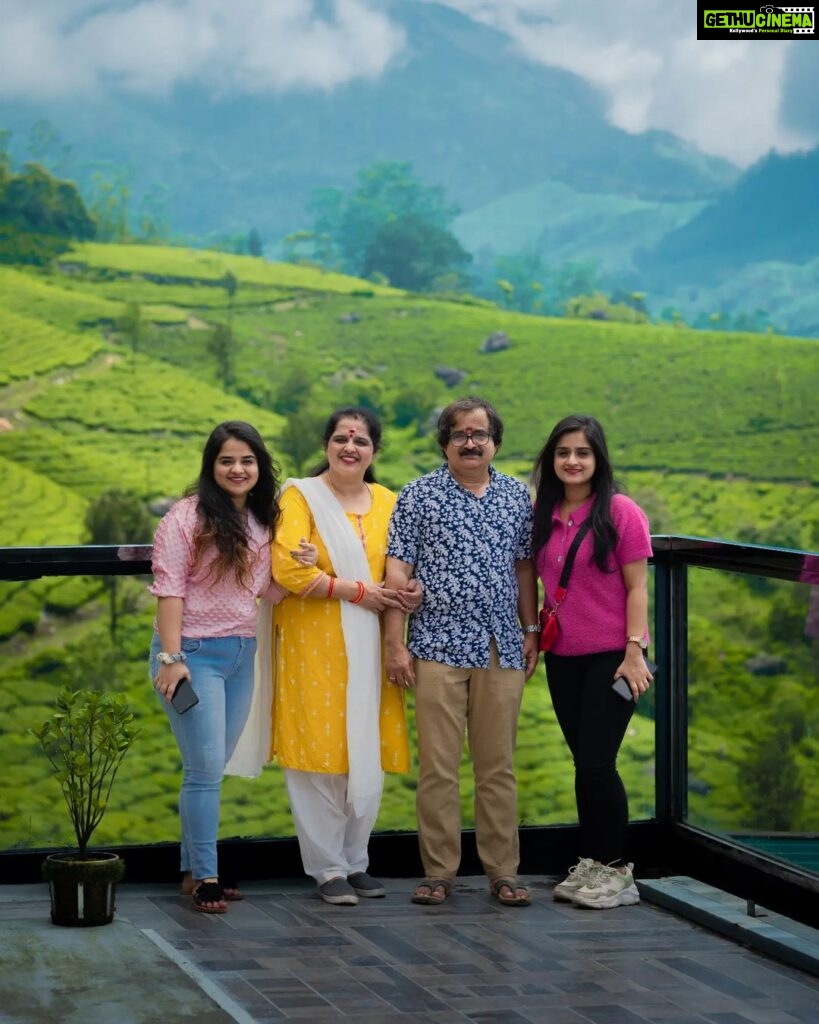Gopika Anil Instagram - . Thank you so much @parakkatnatureresortmunnar for having us there 🥰♥️ We had the best and peaceful time there ! Thankyou ! . #parakkatnature #staycation #familytime #mine #pillarofstrength #vacation #peace #love #live #letlive #pi̇ctureoftheday #munnar #vacation #blessed #happiness #family Parakkat Nature Resorts Munnar