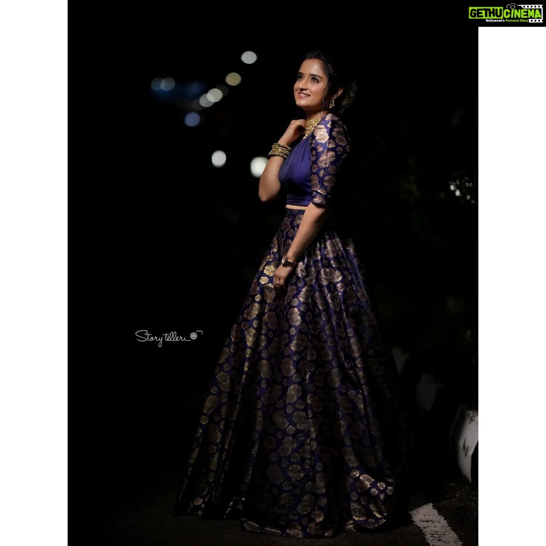 Gopika Anil Instagram - . I feel confident and bluetiful 💙💫 . ☺️ . Costume @evanshi_designs @_anufathima__ @reeja_thaha . Jewellery @planetjewel . MUAH @abilashchickumakeupartist . Pc- @_story_telle__r . #bluetiful #beautifulblue #ata2022 #ATA2022 #asianettvawards #asianet #santhwanam #shivanjali #designer #costume #evanshidesigns #jewellery #planetjewel #makeover #abilashchicku #makeupartist #captured #storyteller #pi̇ctureoftheday #instagood #instagramers #live #letlive #love #laugh #peace #smile #smilealways #keepsmiling