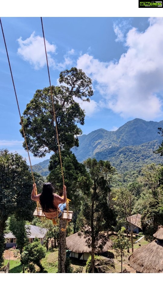 Gopika Anil Instagram - I'll spread my wings And i'll learn how to fly.... I'll do it untill i touches the sky โบ๏ธ๐ธ๐๏ธ . Vc - @__keerthana_anil__ . #dreamhigh #flyhigh #reachheights #wayanad #travel #trecking #flylikeabird #aimhigh #reachurgoal #goals #life #live #letlive #happiness #blessing #lovenature #imeandmyself #happiness #blessing #blessedlife #countyourblessings #happysoul