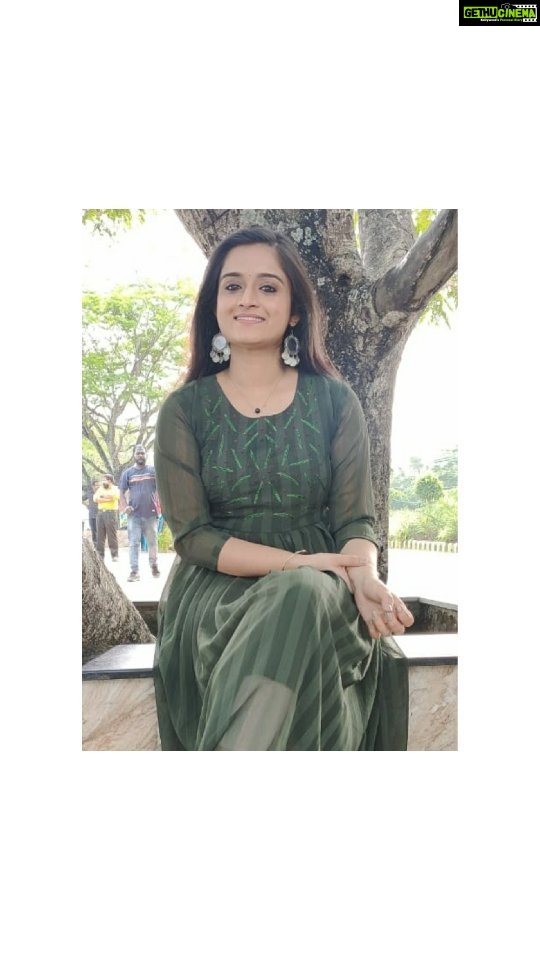 Gopika Anil Instagram - Dubbing for "PAATHI PEYDU NEE" πΆ Coming soon πΆππ . VC @bibin.moc . Cast: @gops_gopikaanil @gomez.felix @abhirami_dayan @anupkumargopinath Director: @im.akhilsatheesh DOP: @bibinn_bb @anupkumargopinath Editor: @riyaskalathode Spot Editor: @rathin_radhakrishnan Music Director: @rexflixnchill07 Lyricist : @saneesh_aranmula_natesan Signer: @harisankar_ks Choreography : @suhaidkukku_ & @deepzzpaul Photography: @nandhukumar_nk . #musicalalbum #paathipeythunee #ksharishankar #album #comingsoon #excited #happytoannounce #gopikaanil #dubbing