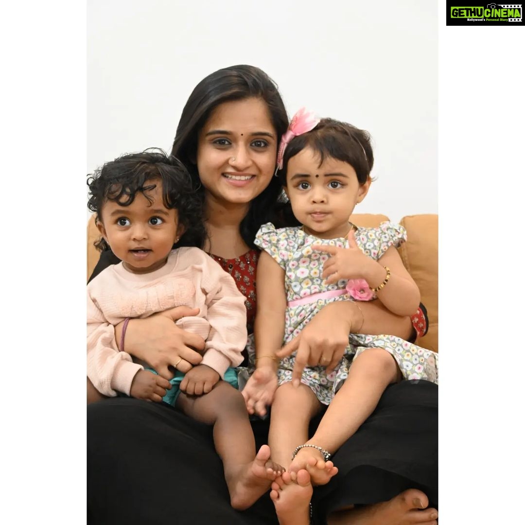 Gopika Anil Instagram - . My dungudumani's 😍😘😘 . B/o @_.nilenjana._ 😘 B/o @smrithi_mohan 😘 . Pc- @me_dh_a . #babys #friendskids #cutiepie #sweethearts #love #purelove #innocence #mine