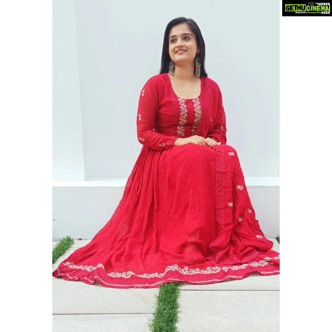 Gopika Anil Instagram - . Be imperfectly real, it's perfectly rare ! . Thankyou @_anufathima__ @reeja_thaha for designing me this beautiful red salwar ♥️ @evanshi_designs ♥️ Earing @evanshi_jewellers ♥️ . Pc @__keerthana_anil__ 😘 . #red #reddress #loveforred #salwar #evanshi #myattire #designed #redislove #boutique #live #letlive #picoftheday #pictureoftheday