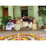 Gopika Anil Instagram – .
Happy onam from OUR’S to YOUR’S 🥰🌸
@girijapreman 
@rajeev_parameshwar 
@chippy.renjith 
@girish_nambiar_ 
@raksha_dellu 
@sajinsajin_ 
@achusugandh