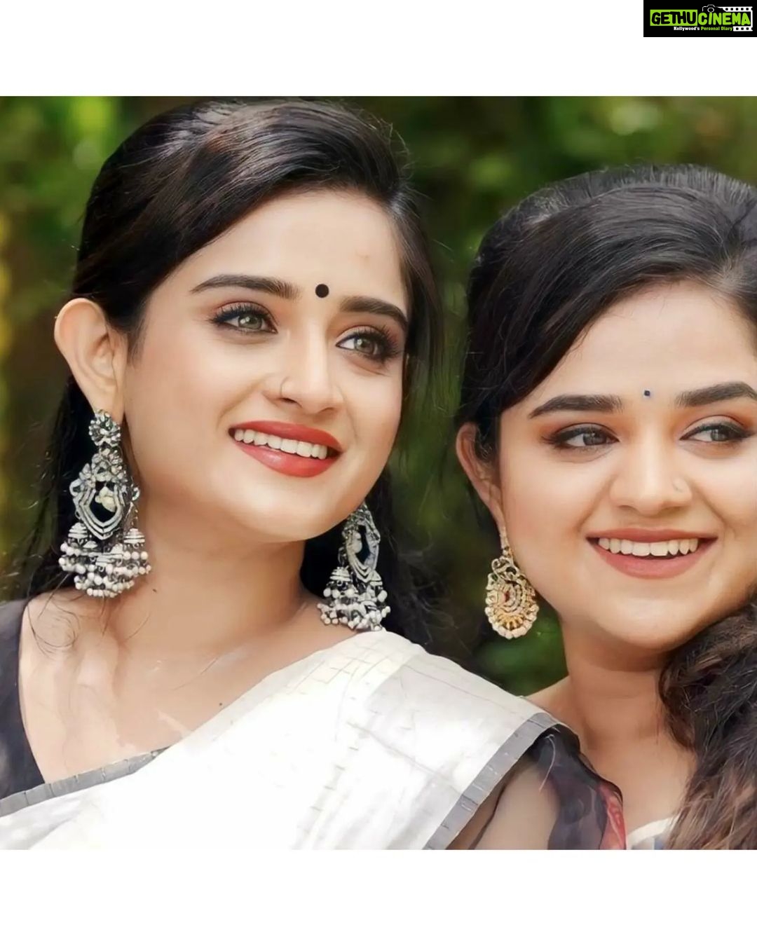 Gopika Anil Instagram - . Happy born day my dear baby sisterβ₯οΈπ§Ώ Wishing u nothing but the best in this world ! You are such an amazing person with lot of positivity in ur eyes and kindness in your heart ! I have never seen a vibrant gal like u in this whole world, and i feel damn lucky to get u as my own β₯οΈ My most fav person π€ i wish u all the happiness blessings health and wealth. Like i always say, i cannot think a life without you π₯Ί i really mean it . Thankyou so much for being there in my ups and downs ! I need u always and forever π§Ώ Not just today, may you have a wonderful life ahead as wonderful you are..! Stay this cute forever πππ I love youuuuu πππππ§Ώ @__keerthana_anil__ π . #sister #cute #babysister #cutie #mymonkey #forever #mylove #strictlymine #mine #sisters #bff #soulmates #lifelime #gem #staycute #stayhappy #forever #loveyou