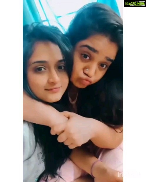 Gopika Anil Instagram - Happy happy happy birthday my constantโฅ๏ธ๐๐ Wishing you all the happiness blessings health and wealth! No matter how old you get, you are always my my lil baby ๐ฅบ Stay cute always โฅ๏ธ I love you sooo soo soo soooo very much ๐๐๐๐๐ @__keerthana_anil__ โฅ๏ธ๐ . #mylilsister #mycutiepie #bestie #aleaysmylilone #mymonkey #birthdaygirl #stayblessedalways #iloveyou #mylilgirl #mittuโฅ๏ธ