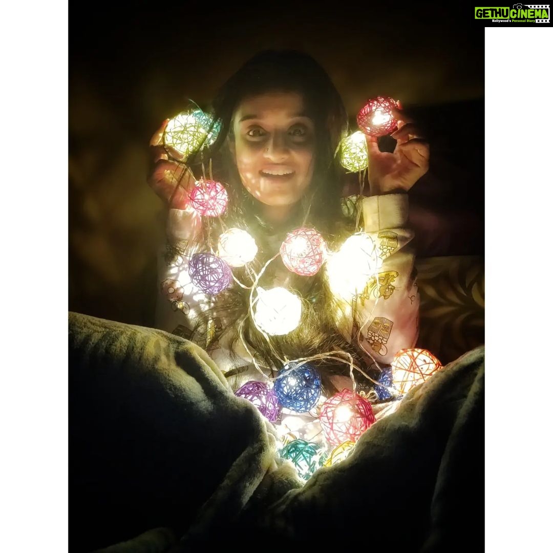 Gopika Anil Instagram - . Be your own light To face your darkness ✨ . Pc - i me and myself 😍 . #selfpotrait #imeandmyself #metime #beypurownlight #darkness #beatthedarkness #selflove #selfpotrait #myself #myspace #mytime #lovethis #enjoyurlife #live #letlive #love #laugh #peace #blessed #happiness #happyworld #happypeoplearound #lovingpeoplearound #grateful