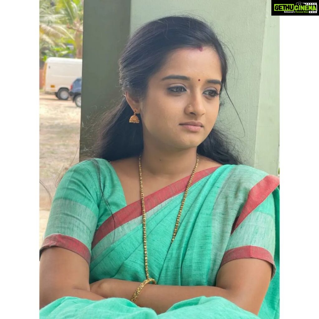 Gopika Anil Instagram - . Getting lost will help you find yourself 🙂 Pc- valyettan 😎 @rajeev_parameshwar . #locationpic #beinganjali #shivanjali #santhwanam #asianet #actor #loveforacting #passionateaboutacting #startcamerarollaction #actors #love #laugh #peace #live #letlive #blessed #bliss #lostinthoughts #fav