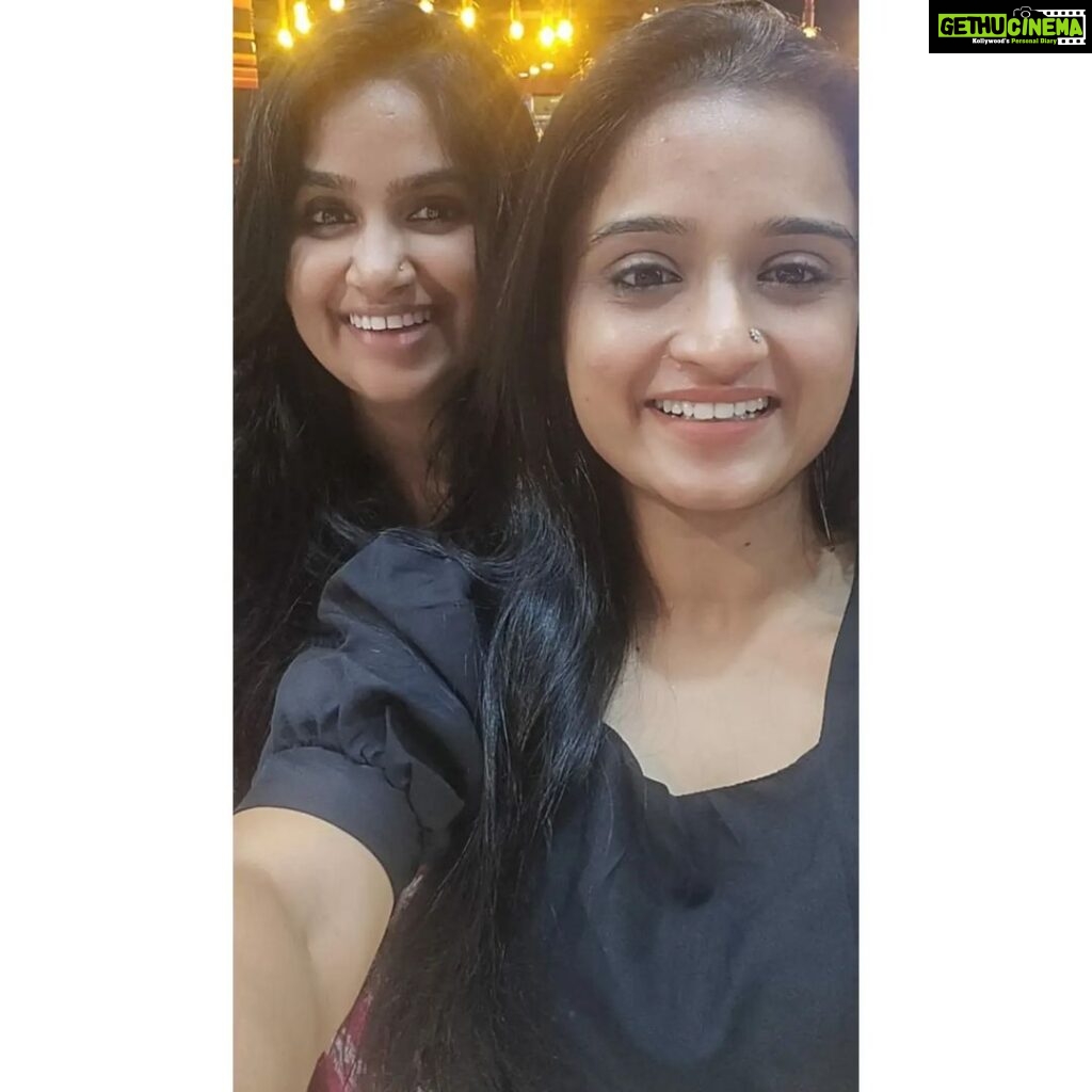 Gopika Anil Instagram - . Do u know how excited and happy i was, to meet u both after ONE YEAR 🥺🥺😭 And now I aldready miss u both 🥺😘😘 @swapnatreasa_official ♥️ @michelle_elza_manas ♥️ I love you both ammu kuttan n kaathu baby ♥️ you people are love ♥️ Eagerly waiting for our next meet up with much more love laughter and fun 😘😘 . #kaathubaby #ammukuttan #lovetheyare #purelove #family #friends #somepreciousrelationships #friendalikefamily #love #fun #laughter #togetherness #smile #togetherness #meetup #afterayear #missedu #aldreadymissing #love #laugh #smile #live #letlive #happiness #blessed #bliss LuLu Mall Kochi
