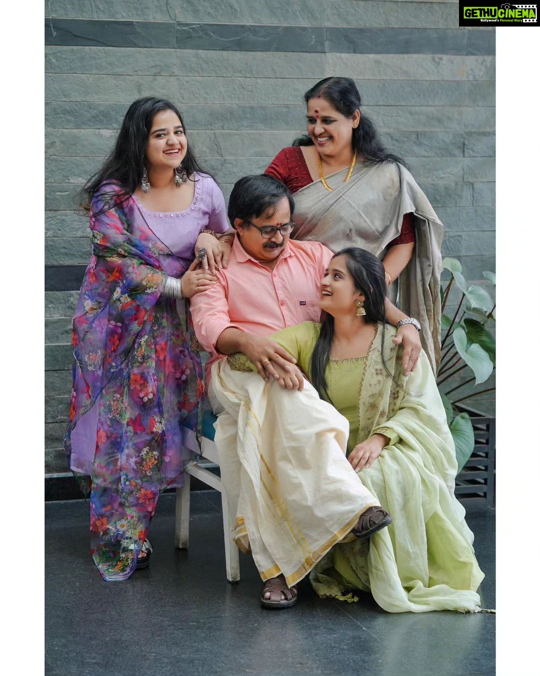 Gopika Anil Instagram - . Family hugs lasts for a lifetime ♥️🧿 @anil_kumar_v_b @beena_anil1 @__keerthana_anil__ . My costume @jazaashdesignstudio 📸 @blackpaper_weddingphotography . #familytime #picturetogether #love #familylove #mypeople #pillorofstrength #precious #togetherforever #loveforever #live #letlive Woodies bleisure