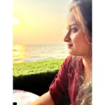 Gopika Anil Instagram – .
To be soft is to be powerful !
.
Pc- @chithira_rose_mathew 😘
.
#imeandmyself #beachvibes #eveningwellspent #kozhikodebeach #suticafe #beachview #beachside #evenings #sunset #pictureoftheday