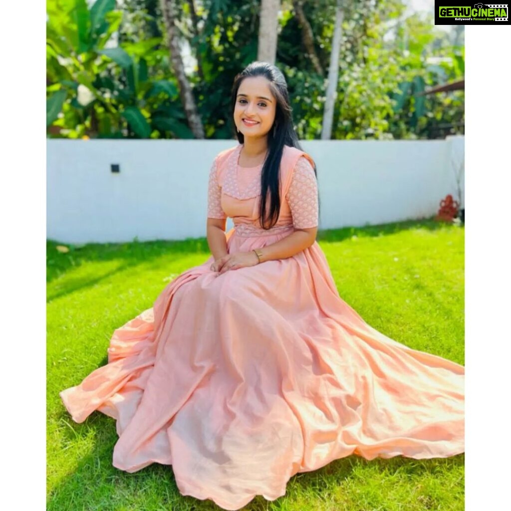 Gopika Anil Instagram - . Born to be HAPPY, not to be perfect 😊 Costume @colos_the_designing_couture ♥️ . #borntobehappy #imperfectlyperfect #ootd #outfitoftheday #pictureoftheday #instagrammer #instagood #live #letlive