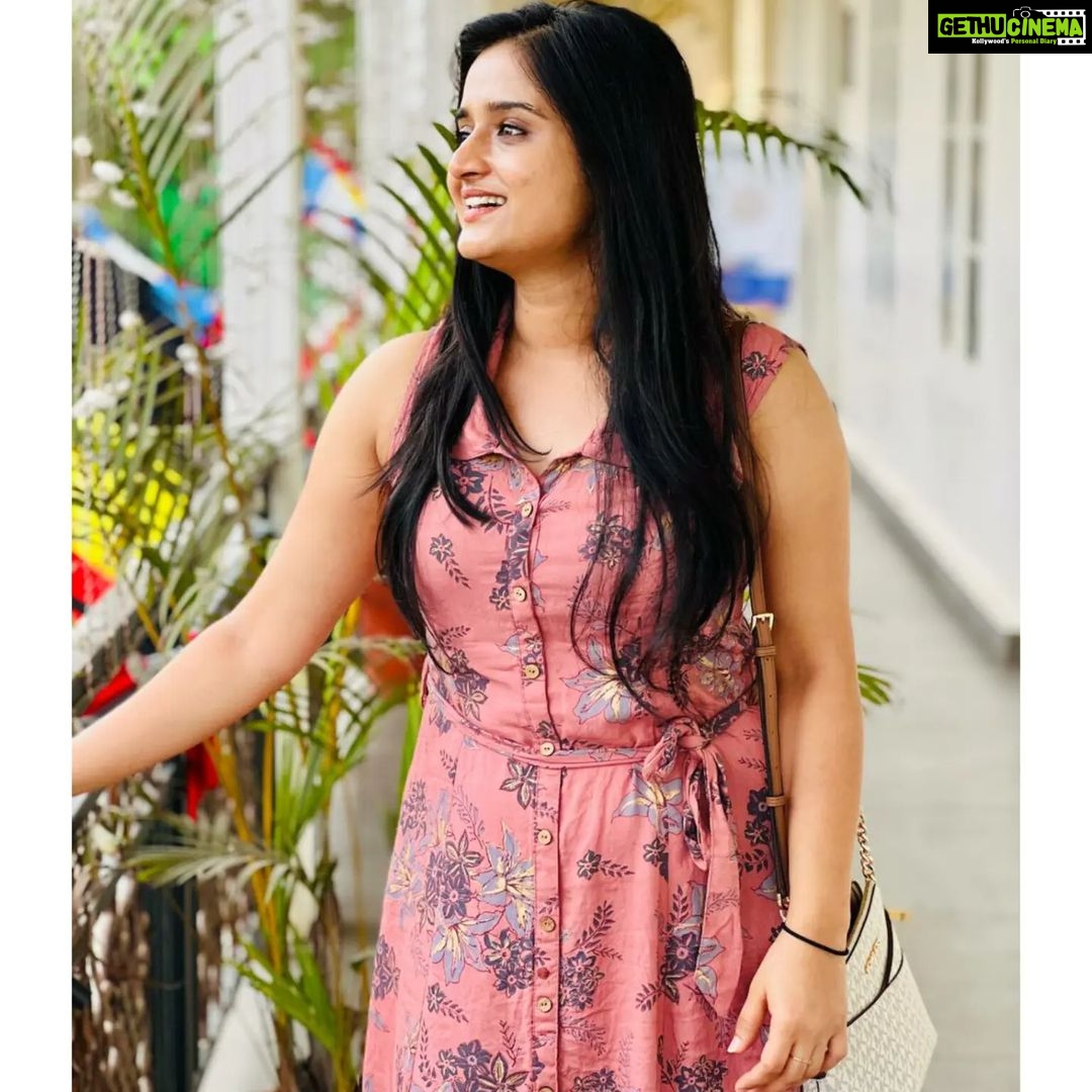 Gopika Anil Instagram - . Be yourself to free yourself 🥰 . Pc- @chithira_rose_mathew ♥️ . #myself #beingmyself #freeyourself #selflesslove #picture #kozhikode #justme #live #letlive #instagood