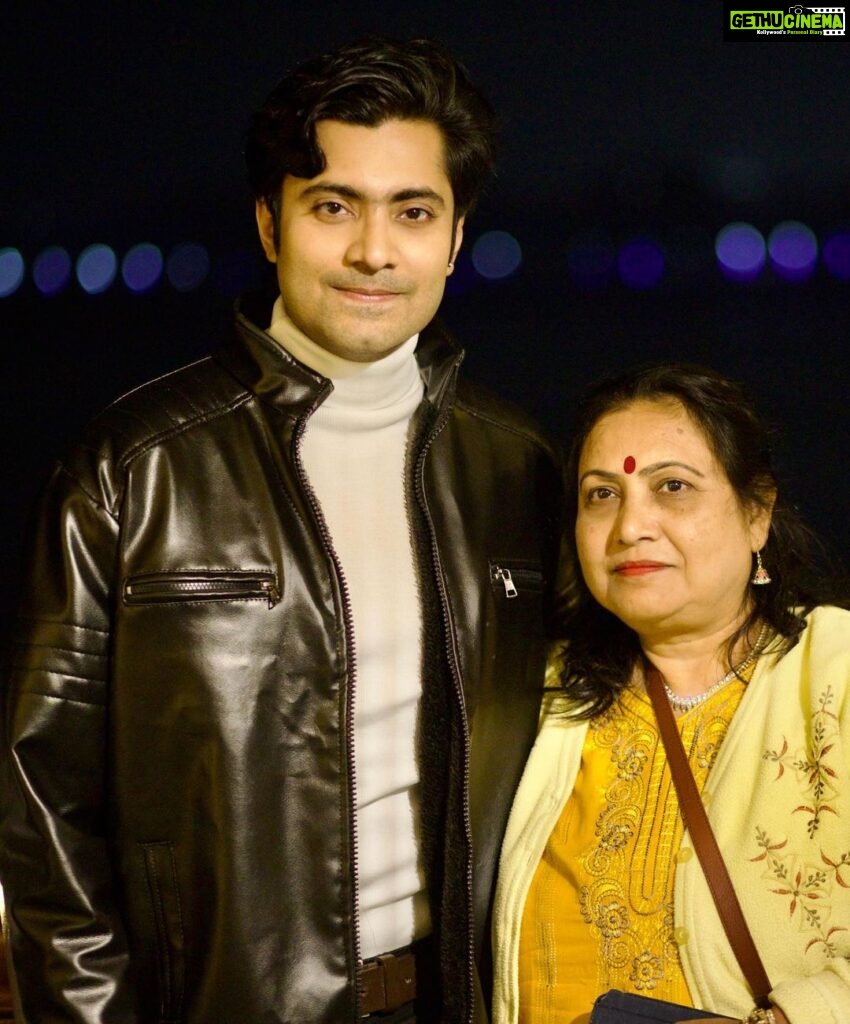 Gourab Roy Choudhary Instagram - Happy Mother’s Day ma ❤️❤️❤️🧿🧿❤️❤️❤️💐💐💐🧿❤️❤️❤️❤️