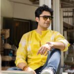 Gourab Roy Choudhary Instagram – i still remember our first eye contact..❤️❤️

Wardrobe @bohurupi_santiniketan ❤️

TEAM… WISEDUCK ❤️