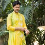 Gourab Roy Choudhary Instagram – Good or bad, habits always deliver results …. ❤️❤️🌈🌈

Wardrobe @bohurupi_santiniketan 

📸 Team wiseduck