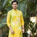 Gourab Roy Choudhary Instagram – Good or bad, habits always deliver results …. ❤️❤️🌈🌈

Wardrobe @bohurupi_santiniketan 

📸 Team wiseduck