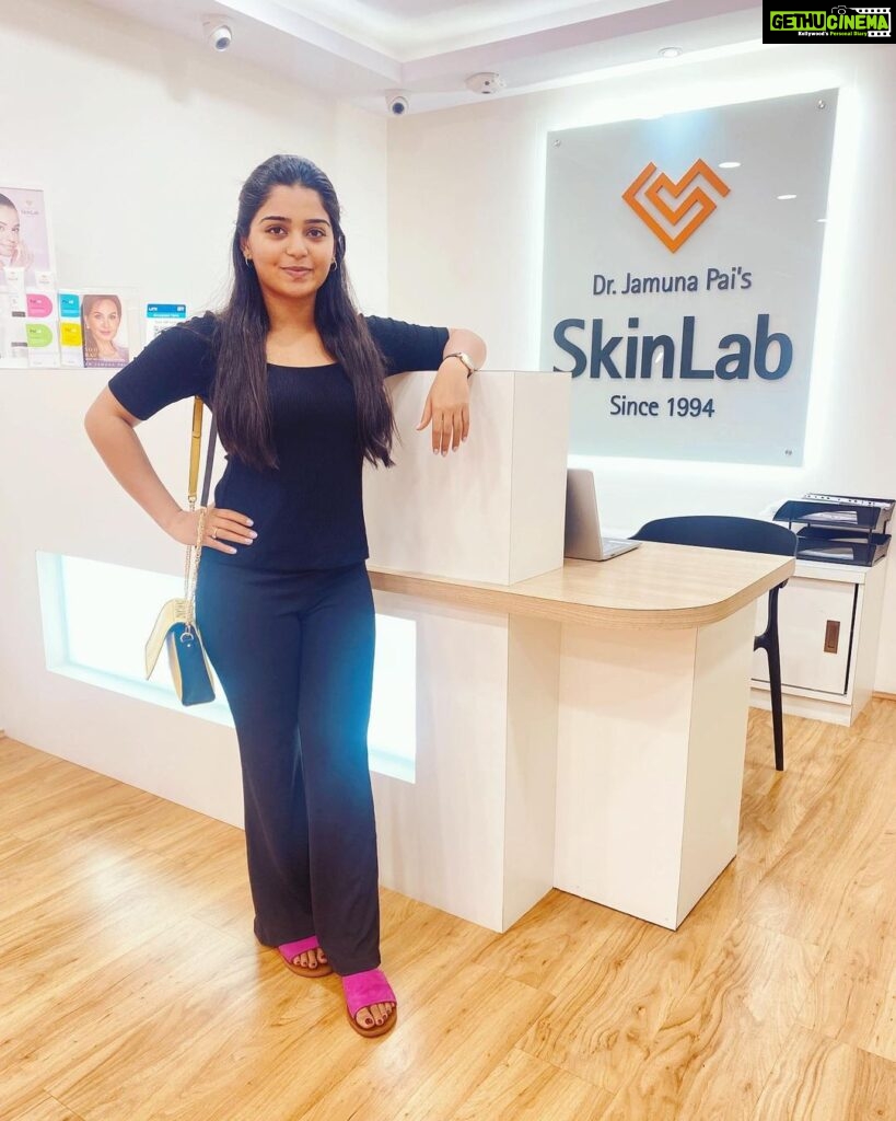 Gouri G Kishan Instagram - Back at Dr. Jamuna Pai’s SkinLab Chennai for my laser hair reduction treatment. Having been associated with #SkinlabChennai for the last couple of years now, I completely trust their doctors and staff to ensure best results. Wonderful services and an efficient team that makes your every visit worthwhile. @skinlabindia clinic has wide range of treatments including laser hair reduction, professional peels, cool sculpting, anti- ageing techniques, acne treatments, skin resurfacing and other skincare solutions. Head to their clinic on Nungambakkam road for all your skin & hair-related worries and experience it yourself! Get in touch with them on – 7358400400