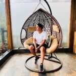 Grace Antony Instagram - Cooling December ☃️🌨️❄️ . . . . 📸 @jo_makeup_artist @chandysdrizzledrops #graceantony #vacation #december #travel #traveling
