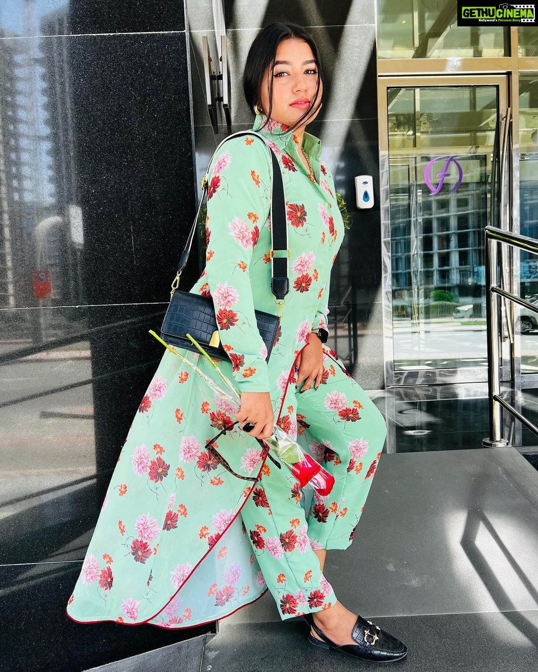 Grace Antony Instagram - Just like flowers 🌷 . . . Wearing @dr_salva_arshad__ . #graceantony #dubai #dubailifestyle #style Dubai UAE