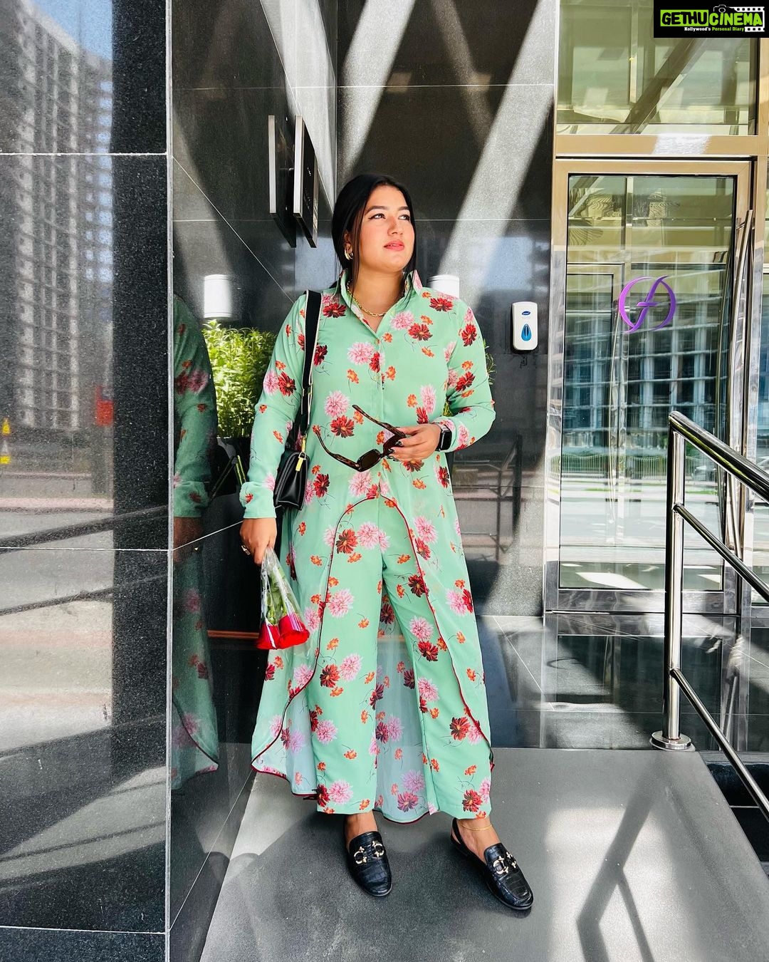 Grace Antony Instagram - Just like flowers 🌷 . . . Wearing @dr_salva_arshad__ . #graceantony #dubai #dubailifestyle #style Dubai UAE