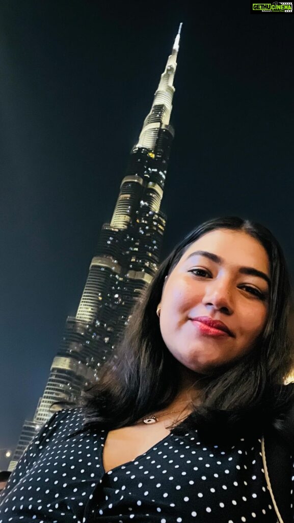 Grace Antony Instagram - HEYYYY YOU ✨✨ . . . . . #dubai #burjkhalifa #holiday #greatful #graceantony Burj Khalifa & Dubai Mall, Dubai, UAE
