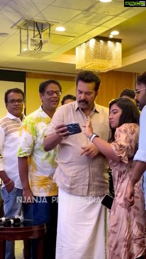 Grace Antony Instagram - That Mega selfie 🤳🏻 🤍 @mammootty @rorschachmovieofficial