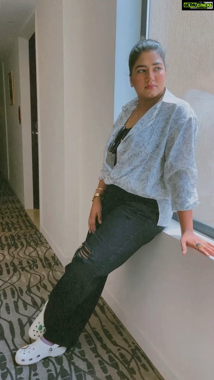 Grace Antony - 74.4K Likes - You can’t full my sparkle ✨
.
.
@saturday_night_movie #promotion
Wearing @western_lady_
Makeup & Hair @jo_makeup_artist
Styling @anoop.aravindh
Video @jo_makeup_artist