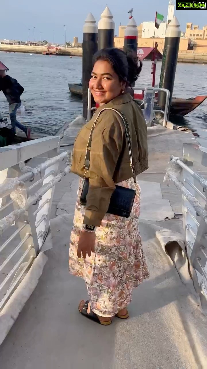 Grace Antony Instagram - It’s just a vibe 🌎 . . #travel #reels #travelreels #dubai #uae #instagram #graceantony Gold Souk, Dubai