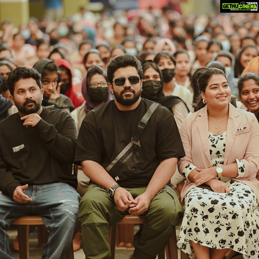 Grace Antony Instagram - ❤️ Thank you so much for the love and support guys… . . @saturday_night_movie #promotion @nivinpaulyactor @ajuvarghese @_saniya_iyappan_ @ajithvinayakafilms . Wearing @western_lady_ Mua & hair @jo_makeup_artist Click @arjun_photographi Styling @anooparavindh2020