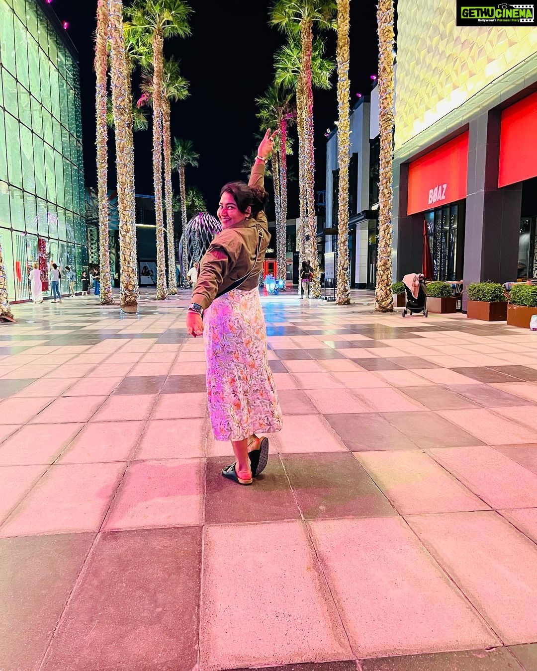 Grace Antony Instagram - Livin 🧿🫰🏻 . . . . . . . 📸 @farookhan.s #livingmybestlife #greatful #travel #snap #dubai