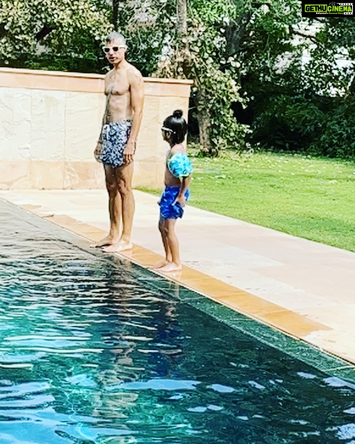 Gul Panag Instagram - A Sunday like Sundays should be. Relaxing . Doing nothing. Lazing by the pool and playing in the pool! Nihal made friends and spent a good part of the day in the pool before heading to the pool in the villa! We had a tough time getting him out for lunch. And then he went right back in. 💁🏻♀️ Tea time came with a camel and a visit to the stables to meet the horses. Some croquet and a trip to the vegetable garden. I was happy to see somethings from the garden on my dinner plate.😊 #weekend #weekendvibes @amanbagh #amanbagh #AmanResorts #thespiritofaman Amanbagh
