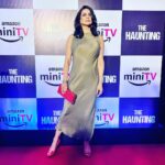 Gul Panag Instagram – You know when you can’t sit through the screening of your first horror film, (because you’re too scared,) and sneak out to pose for pictures instead? THAT.
@tansworld and @amazonminitv thank you for making me part of The Haunting. This film has truly raised the bar for the horror genre in India. The special effects, visual effects and sound effects are amazing. I had trouble watching the film, even when I was dubbing , as I mentioned in an earlier post. When Tanveer insisted, I watch the film with him on the sound engineer’s console, (on his computer screen) without any special effects, I was already terrified and dying. And now it is something else.!! 😨😨😨😨😨
@iam_ejf and @prakrutimishra you girls are incredible !
Swipe to last photo to see where on the Amazon shopping app, you can find our film.
Thank you @vibhutichamria for making me picture worthy!
.
.
.
.
.
.
Styled by @vibhutichamria
Assisted by @devanship30
Jewellery by @anaqajewels
Make up by @deepak_pawar03
Hair by @asiya.ansari