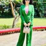 Gul Panag Instagram – You know when you’re trying to channel Boss Lady vibes, but are also running late , but also have to take pictures to capture how you look AND the wind is messing your just blow dried hair?? That .

.
.
.
.
.
.
.

Suit by @mango
Jewellry by @anaqajewels
Styled by @vibhutichamria
Makeup by @deepak_pawar03