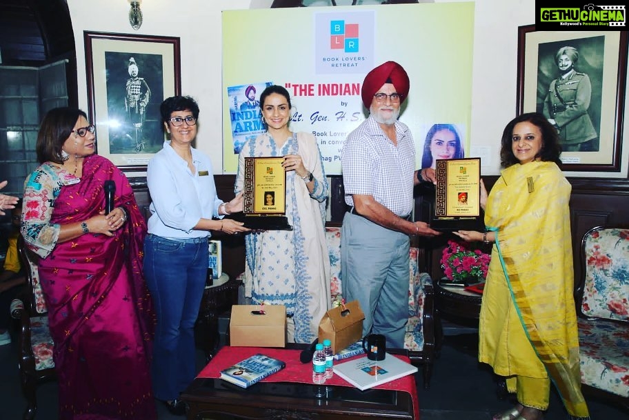 Gul Panag Instagram - It’s not often that I get to share the stage with my illustrious father. So when Patiala based book club, the Book Lovers’ Retreat reached out to me to be part of a session with him, I seized the opportunity. My father’s book, Indian Army:Reminiscences, Reforms and Romances is a curated collection of 50 of his columns written over the last few years. The columns cover a wide spectrum of life in the Indian Army- from his childhood ( since he is any Army BRAT too), to the 71 war where he was deployed in erstwhile East Pakistan, to his 40 years of service, to the much needed institutional reforms and of course peppered with many anecdotes. I suspect I was brought in to be part of the session to add a touch of glamour, but I enjoyed it immensely. I did have a small role to play in this book, though, since I pushed him to start writing these columns to begin with 🤓. Swipe to see last photo. It was very inspiring to meet members of the bookclub, all ladies, and a mix of home makers, and professionals (featuring many doctors). The club meets once a month to discuss a chosen book and we are grateful they chose Dad’s book. Special thanks to @preet1968pps who made all this possible. @bookloversretreat #bookclub #patiala Patiala, Punjab