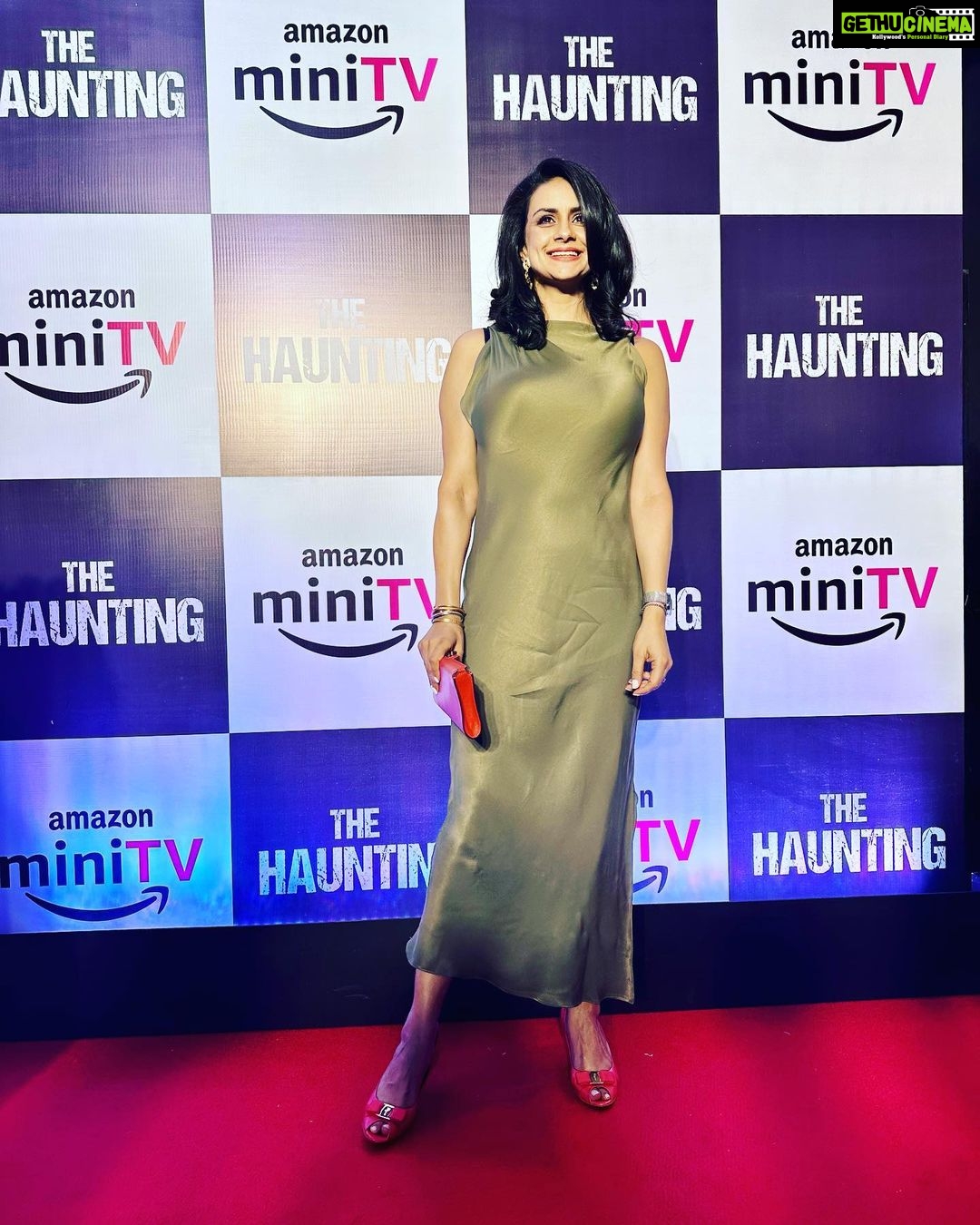 Gul Panag Instagram - You know when you can’t sit through the screening of your first horror film, (because you’re too scared,) and sneak out to pose for pictures instead? THAT. @tansworld and @amazonminitv thank you for making me part of The Haunting. This film has truly raised the bar for the horror genre in India. The special effects, visual effects and sound effects are amazing. I had trouble watching the film, even when I was dubbing , as I mentioned in an earlier post. When Tanveer insisted, I watch the film with him on the sound engineer’s console, (on his computer screen) without any special effects, I was already terrified and dying. And now it is something else.!! 😨😨😨😨😨 @iam_ejf and @prakrutimishra you girls are incredible ! Swipe to last photo to see where on the Amazon shopping app, you can find our film. Thank you @vibhutichamria for making me picture worthy! . . . . . . Styled by @vibhutichamria Assisted by @devanship30 Jewellery by @anaqajewels Make up by @deepak_pawar03 Hair by @asiya.ansari