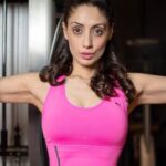 Gurleen Chopra Instagram - I was Born with Glitter in My Veins! #instagram #instagood #instafashion #fitness #naturalbeauty #unfiltered #actor #actorslife #bollywood #bollywoodlife #instabollywood #trending #likesforlike #gurleenchopra