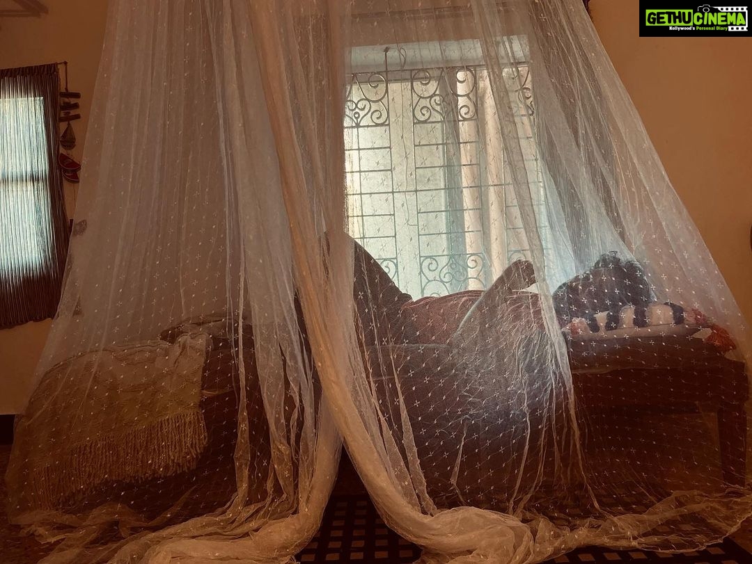 Guru Somasundaram Instagram - In numberless rooms we stretch ourselves and sleep. where have we been? we open our eyes and stare at the coiling darkness, and enter our dreams again. -conrad aiken #dream #space #selflove #conradaiken #poem