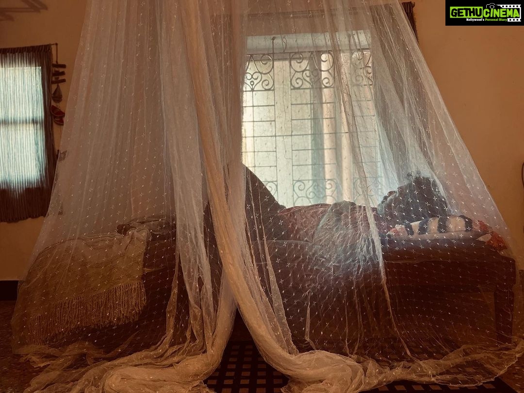 Guru Somasundaram Instagram - In numberless rooms we stretch ourselves and sleep. where have we been? we open our eyes and stare at the coiling darkness, and enter our dreams again. -conrad aiken #dream #space #selflove #conradaiken #poem