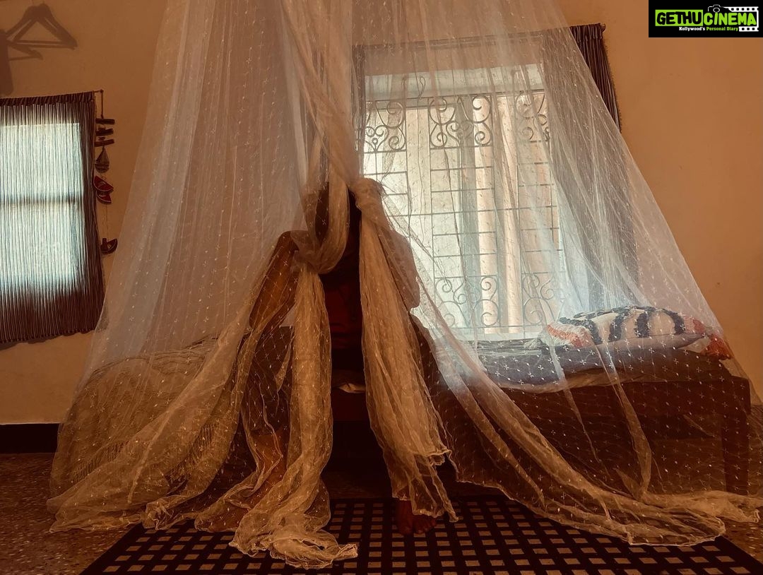 Guru Somasundaram Instagram - In numberless rooms we stretch ourselves and sleep. where have we been? we open our eyes and stare at the coiling darkness, and enter our dreams again. -conrad aiken #dream #space #selflove #conradaiken #poem