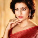 Hamsa Nandini Instagram - So proud of how I have been handling these past few months, especially now that I am getting back to shoot life. The silent battles, I continue to fight, the moments I had to humble myself, wiped my own tears and picked myself up. Just me celebrating strength! . #swanstories #bcsurvivor🎀 Hyderabad