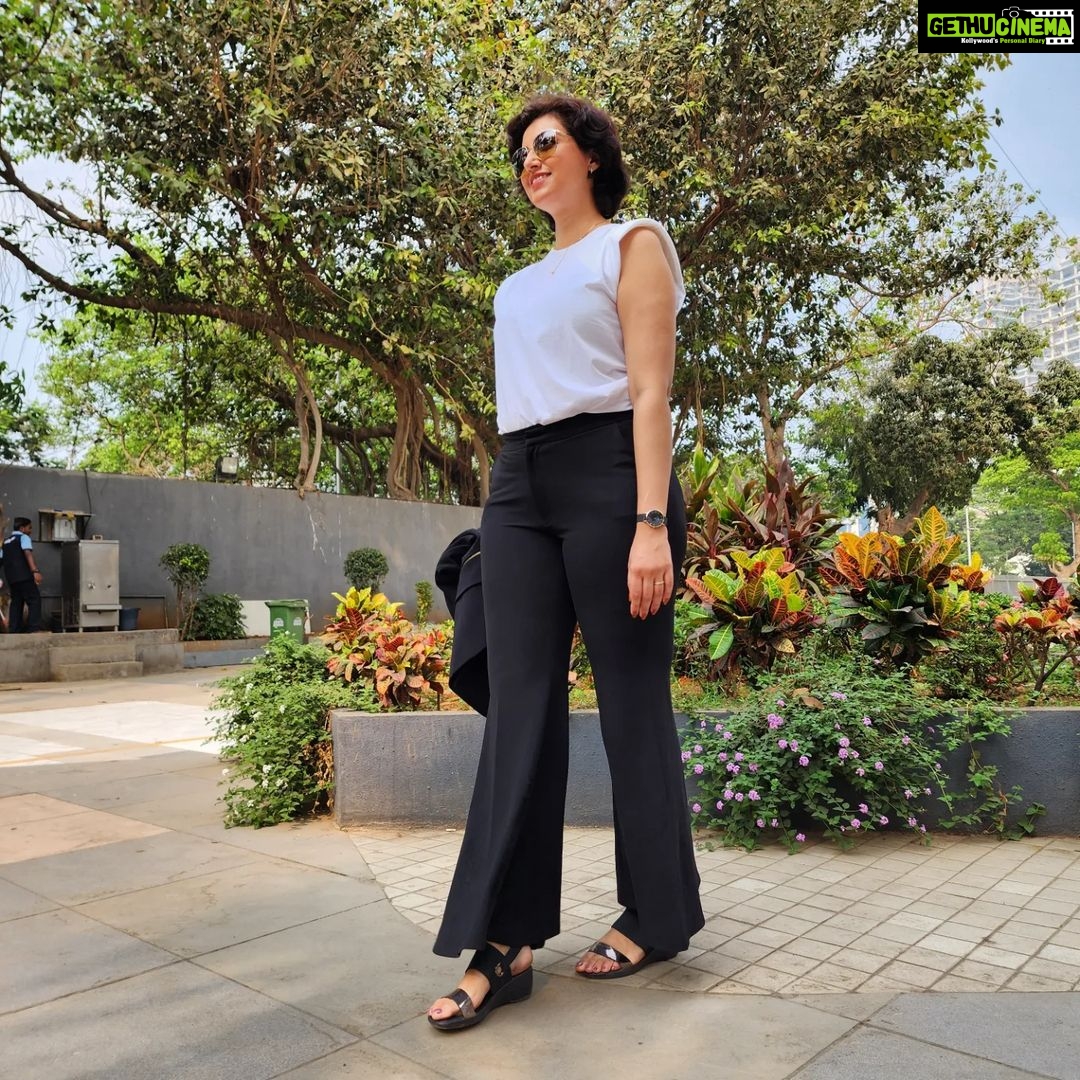 Hamsa Nandini Instagram - It's always a breeze when like minded people come together. Was amazing interacting with the MPower team at Aditya Birla group. . #swanstories