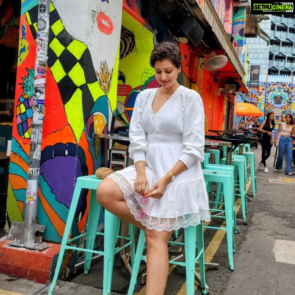 Hamsa Nandini Instagram - Happy Holi, from colorful Singapore! . #swanstories Haji Lane Singapore